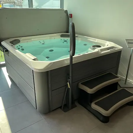 Sunrise: Sea Views And Heated Pool *