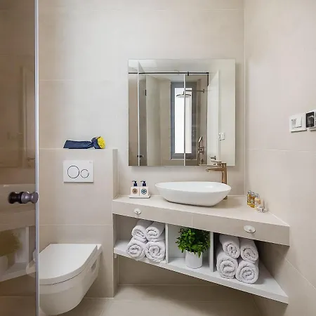 Villa Sunrise: Sea Views And Heated Pool Trogir