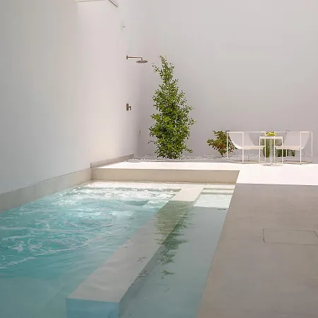 Villa Sunrise: Sea Views And Heated Pool *