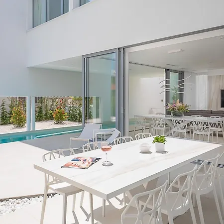 Willa Spectacular 4 Bedrooms Sunrise Breath-taking *